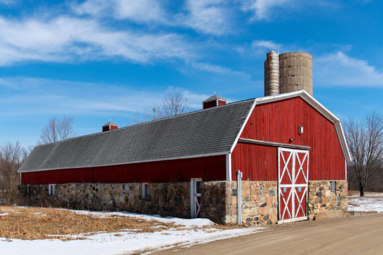 barn-painting-repair-grey-county-img